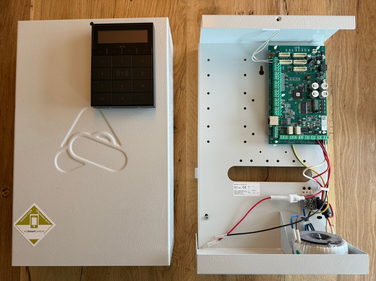 Unii Alarmpaneel met Keypad - Compleet Systeem, Ophalen of Verzenden, Gebruikt, Compleet systeem, Overige soorten