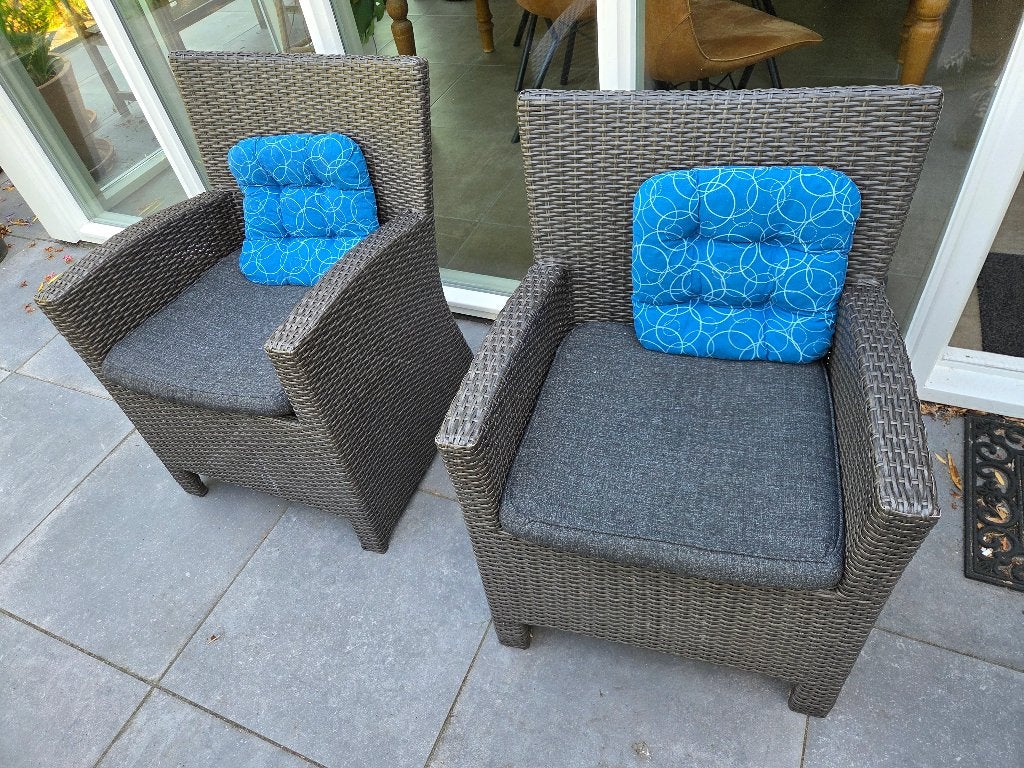 Tuinstoelen met kussens, Ophalen, Zo goed als nieuw, Kunststof