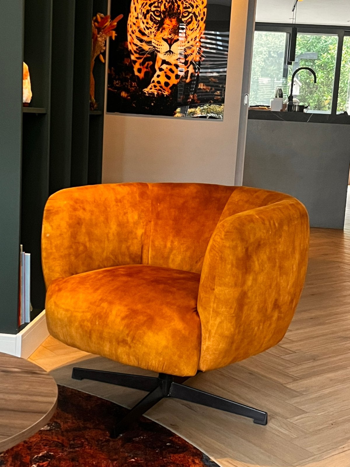 Stijlvolle Draaifauteuil - Okergeel/donker Oranje, Ophalen, Zo goed als nieuw, Stof, 75 tot 100 cm