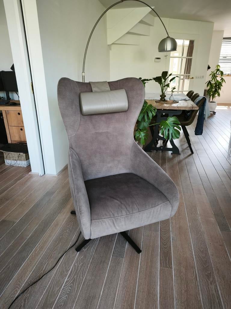 Prominent Relaxfauteuil A-101 - Taupe stof, draaibaar, Huis en Inrichting, Stoelen, Overige kleuren, Ophalen of Verzenden, Zo goed als nieuw