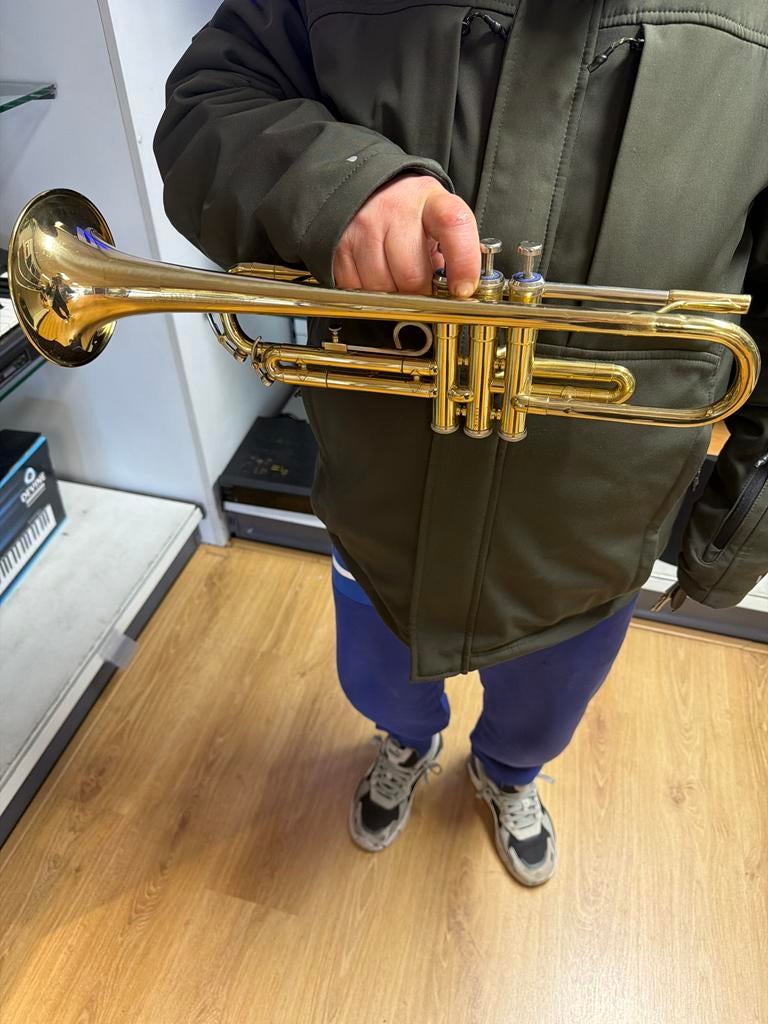 York International B-trompet met koffer, Gebruikt, York, Met koffer, Bes-trompet