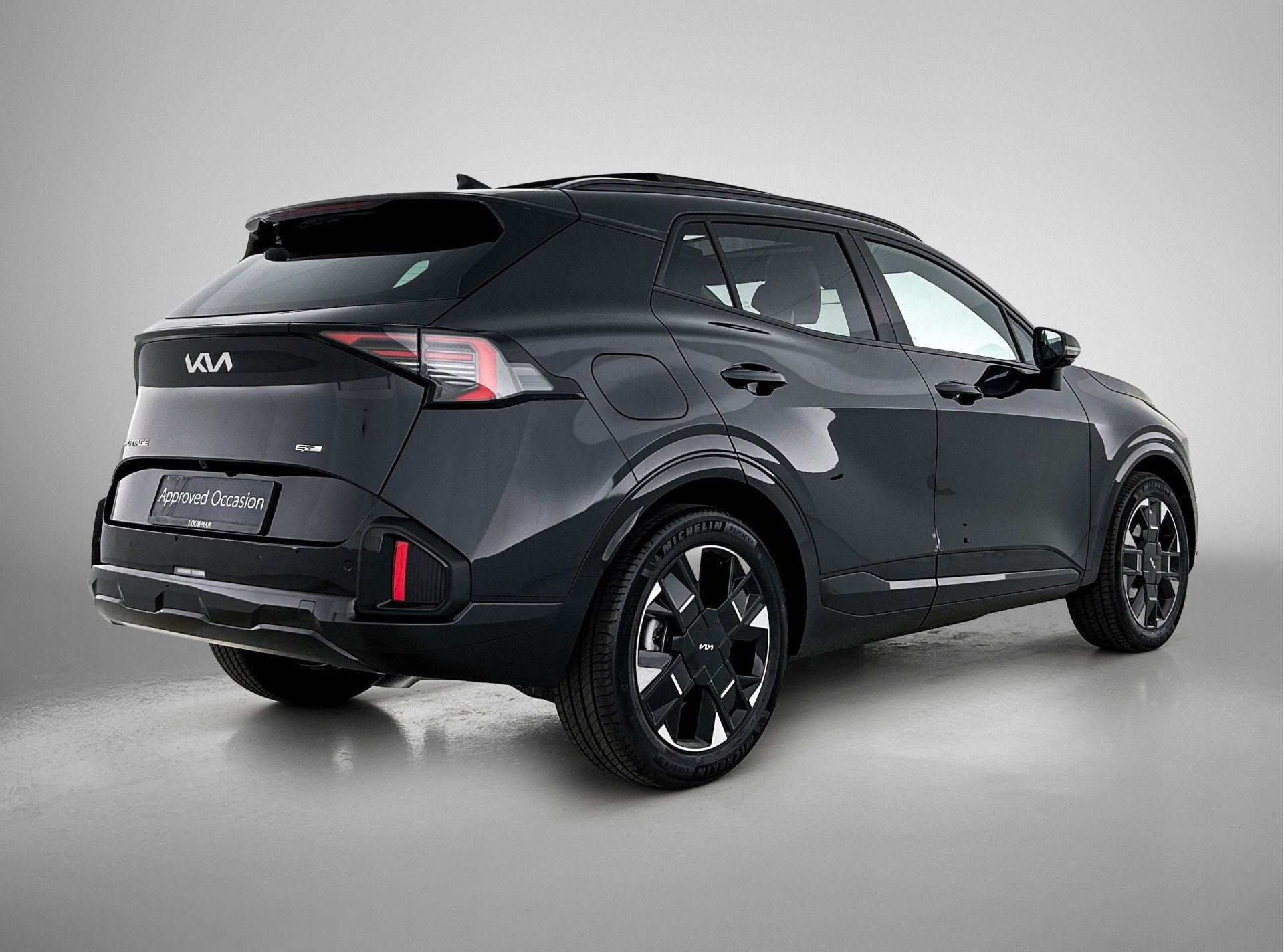 Kia Sportage 1.6 T-GDi Plug-in Hybrid GT-PlusLine Harman/Kar, Auto's, 12 maanden, Zwart, 4 cilinders, Zwart