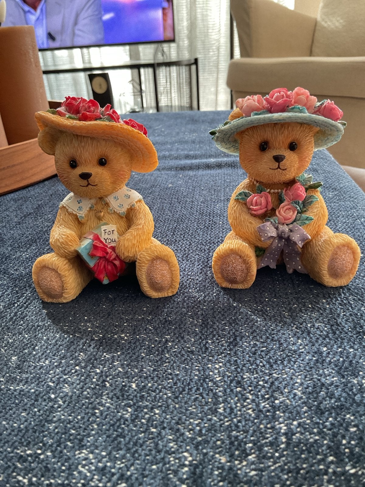 Schattige  stenen Teddybeer Beeldjes - Set van 2, Verzamelen, Beelden en Beeldjes, Ophalen, Zo goed als nieuw, Dier