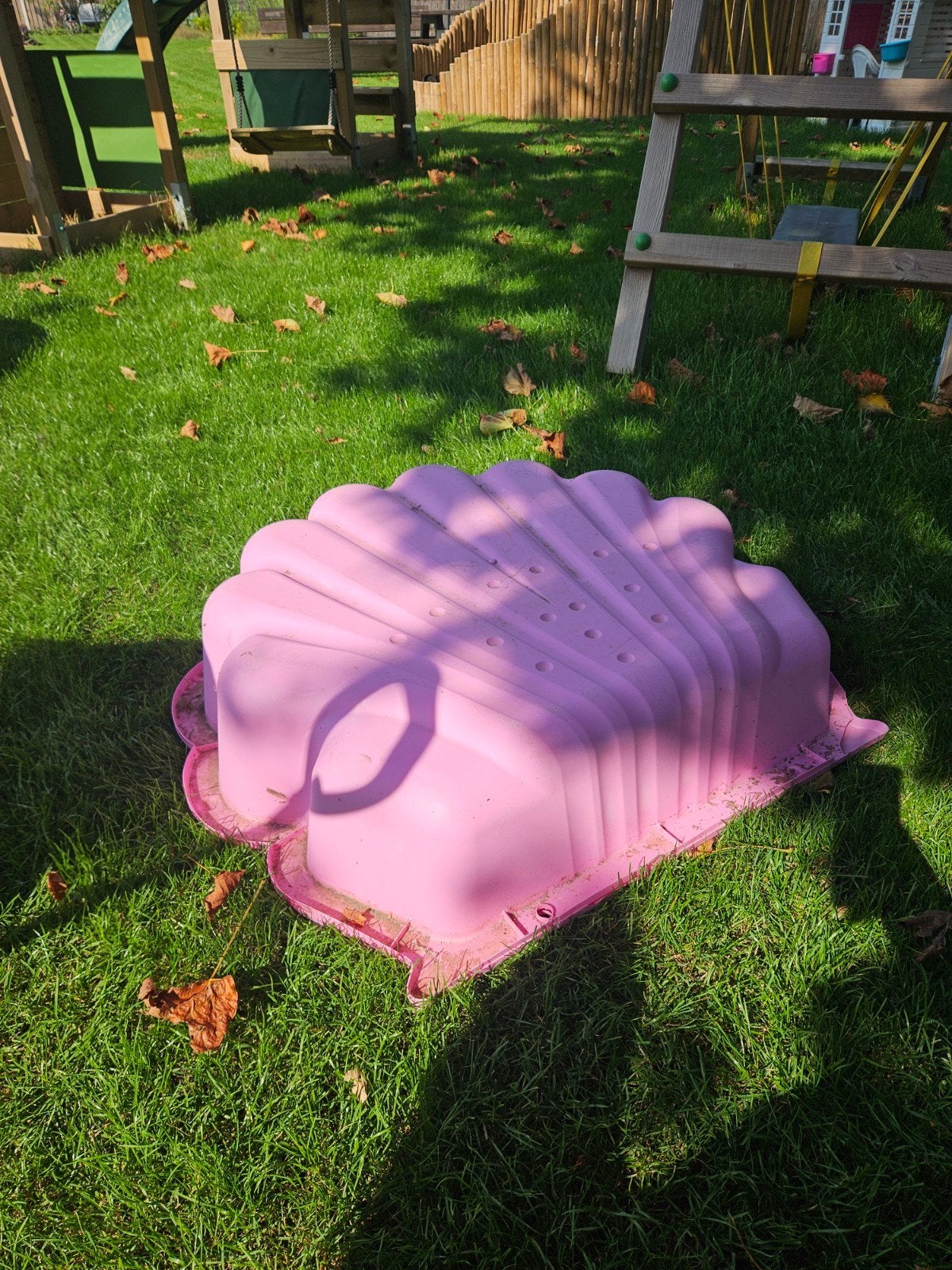 Roze schelpzandbak voor kinderen, Ophalen