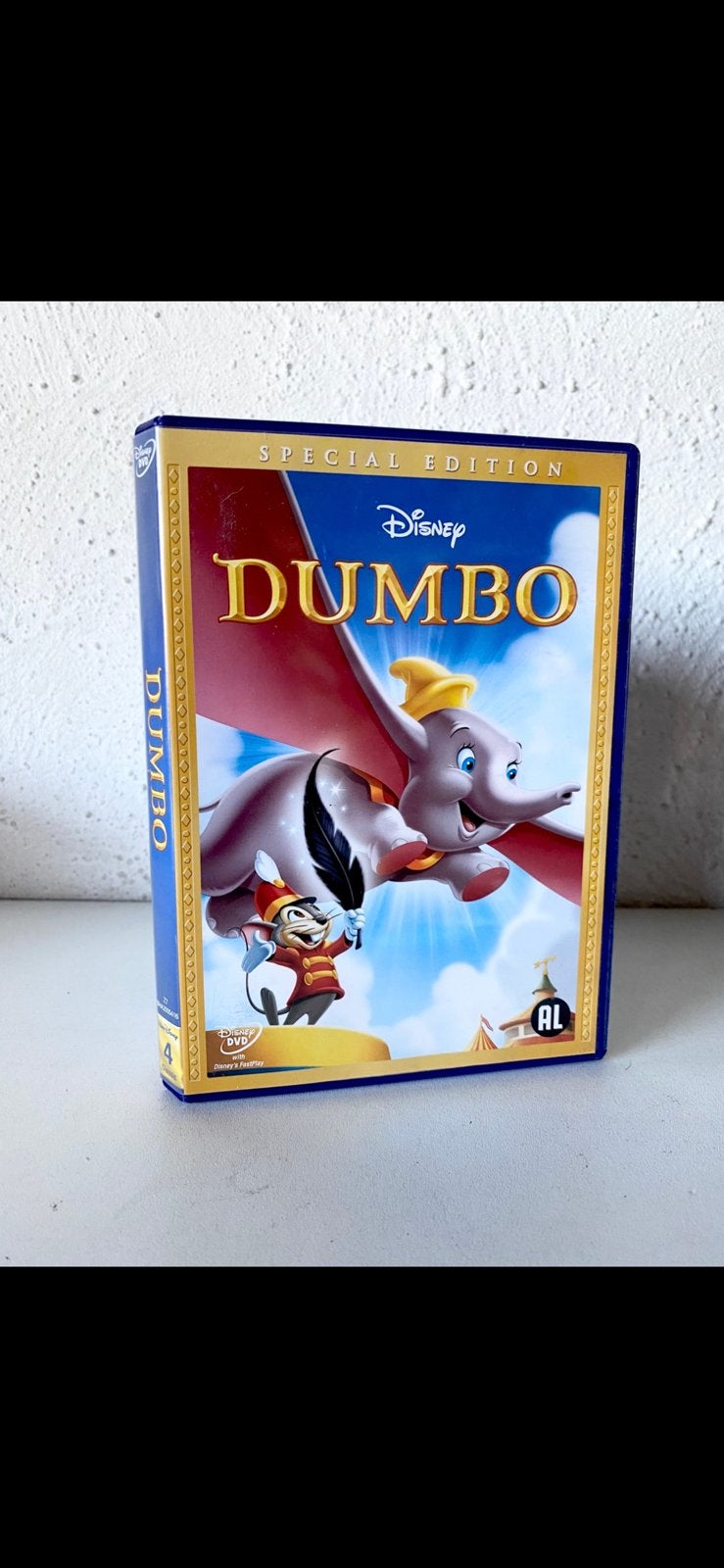 dvd:  ‘DUMBO’, Engels, Animatie, Alle leeftijden, Nederlands
