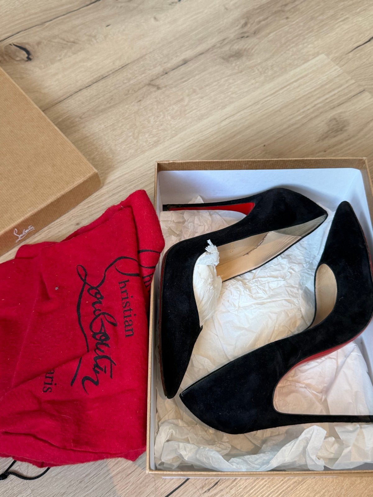 Christian Louboutin So Kate 120 Velours Pumps Zwart, Ophalen of Verzenden, Gedragen, Zwart, Pumps