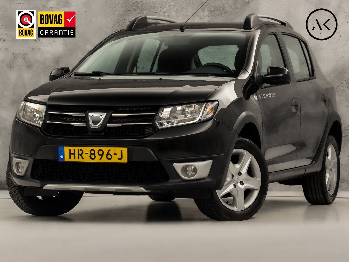 Dacia Sandero 0.9 TCe Stepway Lauréate (NAVIGATIE, AIRCO, L, Auto's, Voorwielaandrijving, Stof, Zwart, Origineel Nederlands