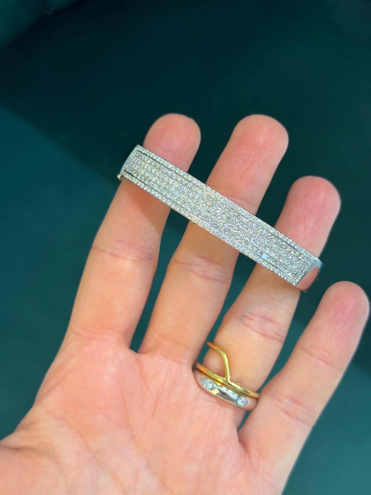 18KT Wit Goud - 38.4 Gram - Armband - Diamanten - Bangle, Ophalen, Nieuw, Goud