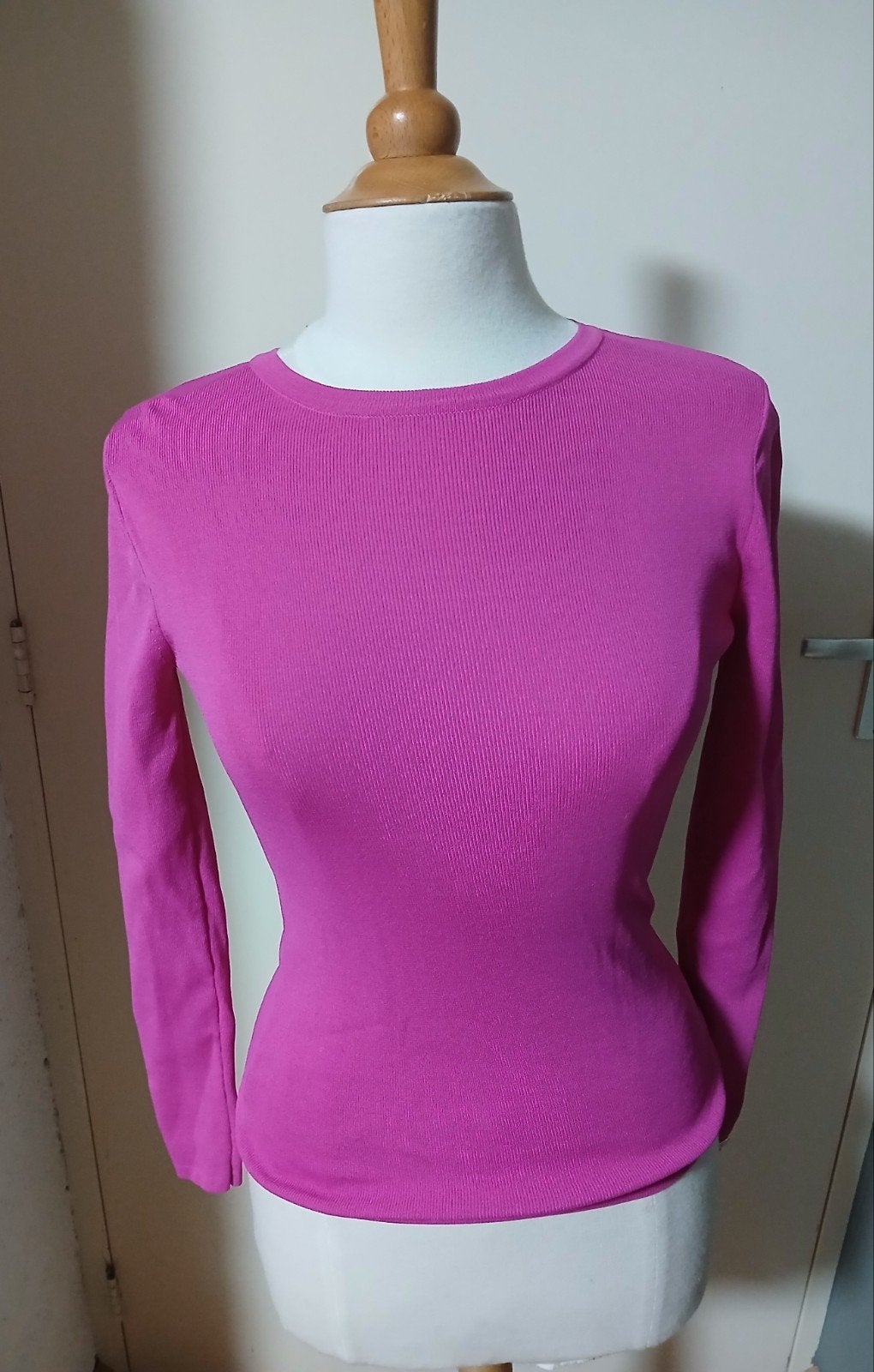 Dames top - roze met nikkie logo arm - NIKKIE - Maat 32, Ophalen of Verzenden, Zo goed als nieuw, Nikkie, Roze