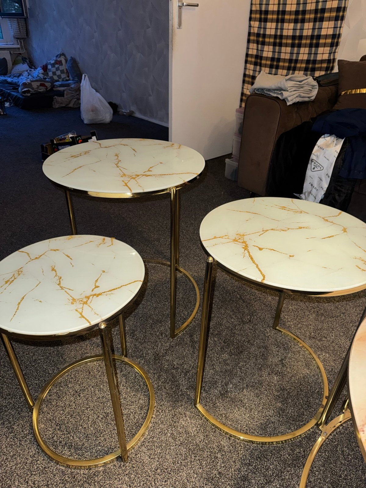 Set van 3 salontafels met marmerlook en gouden onderstel, Ophalen, 50 – 75, Gebruikt, Rond