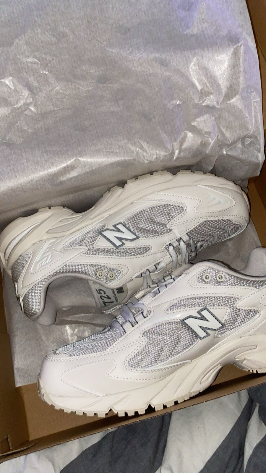 New Balance 725 Sneakers - Wit/Grijs maat 44, Kleding | Heren, Schoenen, Ophalen, Wit, Sneakers of Gympen, Zo goed als nieuw