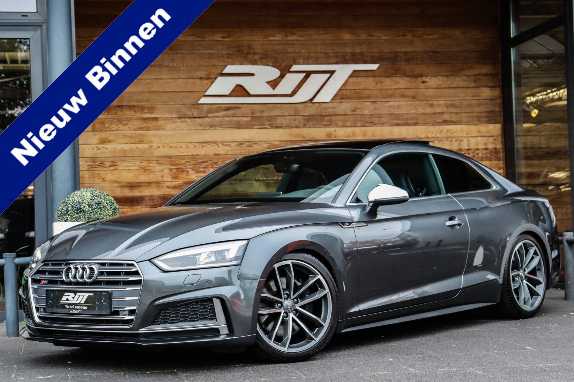 Audi S5 3.0 V6 TFSI quattro NL AUTO *Pano/Virtual/Sport Stoe, Automaat, Gebruikt, 2995 cc, 4 stoelen