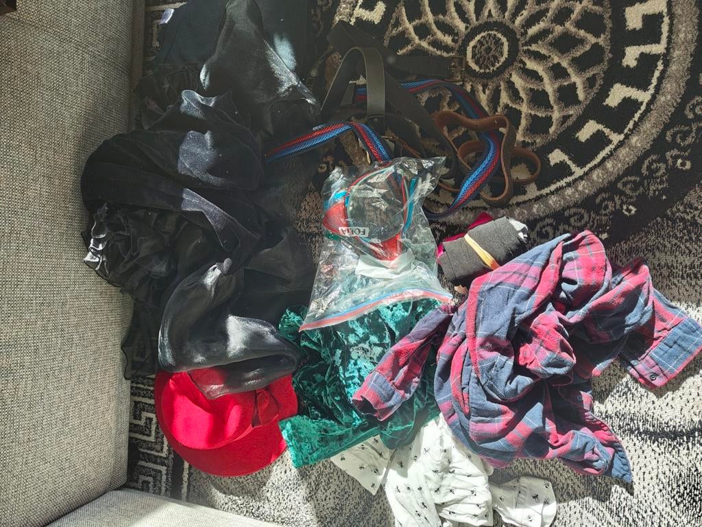 Tas vol vintage jurken, kleding en accessoires, Ophalen of Verzenden, Gedragen