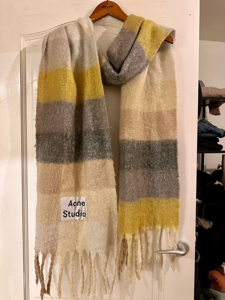 Acne Studios winter sjaal, Acne Studios, Verzenden, Maat 46/48 (XL) of groter, Zo goed als nieuw