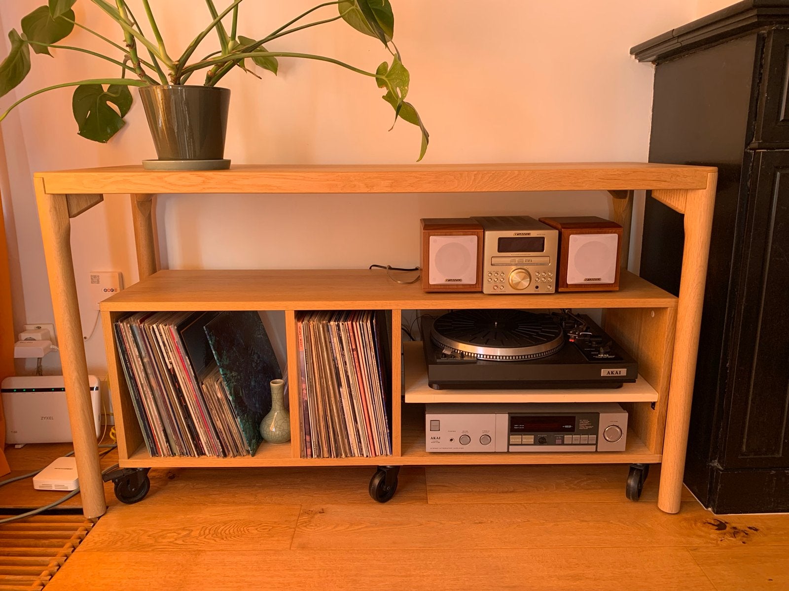 IKEA Ravaror Tafel / Bijtafel, Huis en Inrichting, Ophalen, Gebruikt, 50 tot 100 cm, 25 tot 50 cm