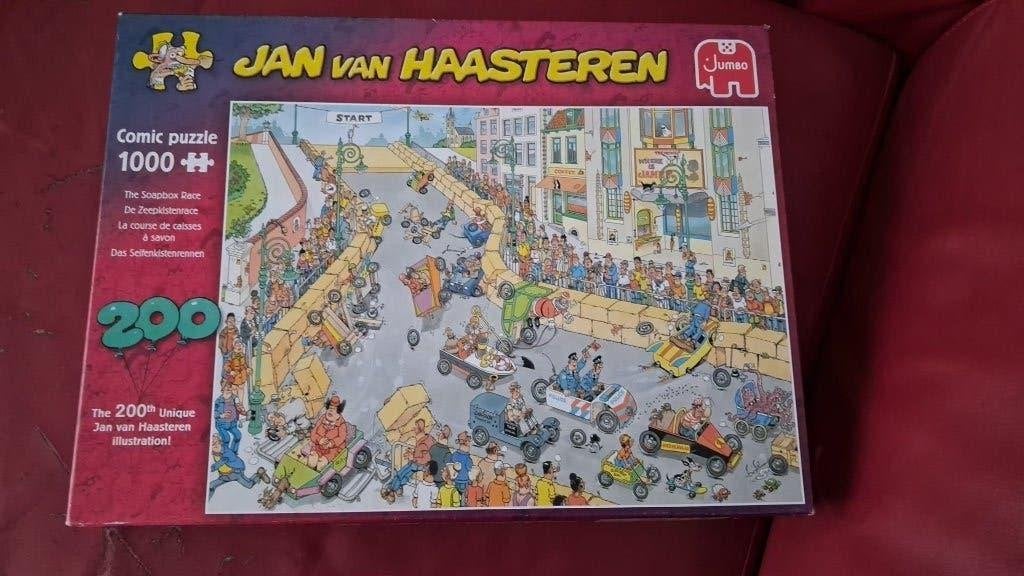 Jan van Haasteren zeepkistenrace 1000 stukjes compleet, Ophalen, 500 t/m 1500 stukjes, Zo goed als nieuw, Legpuzzel