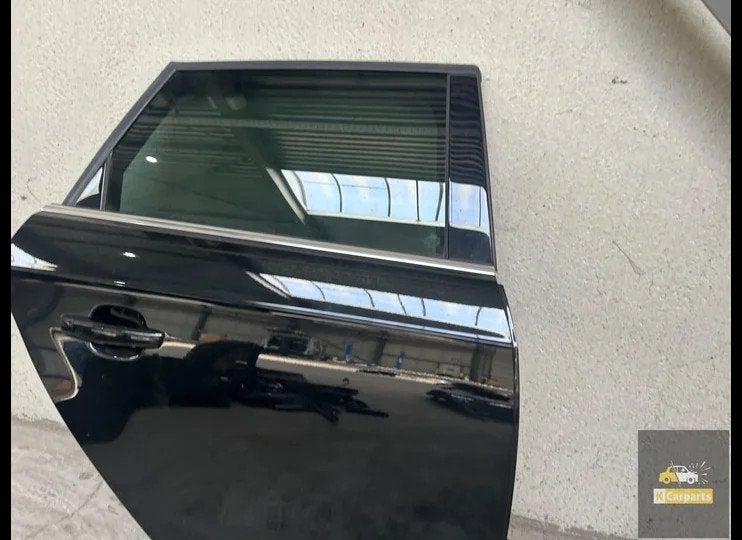 Audi A3 S3 RS3 8v Rechts Achter portier LC9x origineel deur, Gebruikt, Deur, AUDI AG, Auto-Union-Strasse 1
85045  Ingolstadt, DE