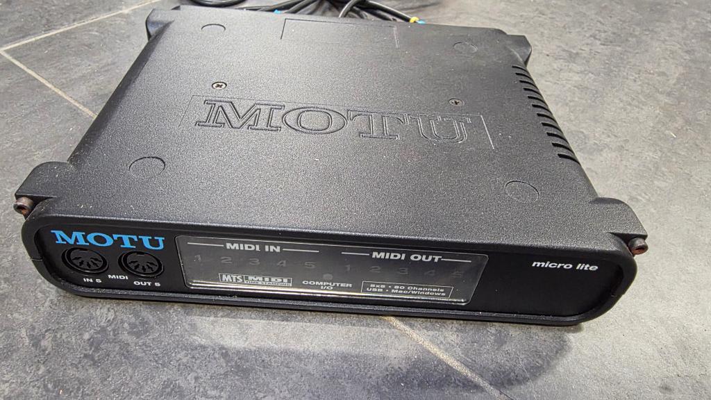 MOTU Micro Lite MIDI interface, Ophalen, Gebruikt