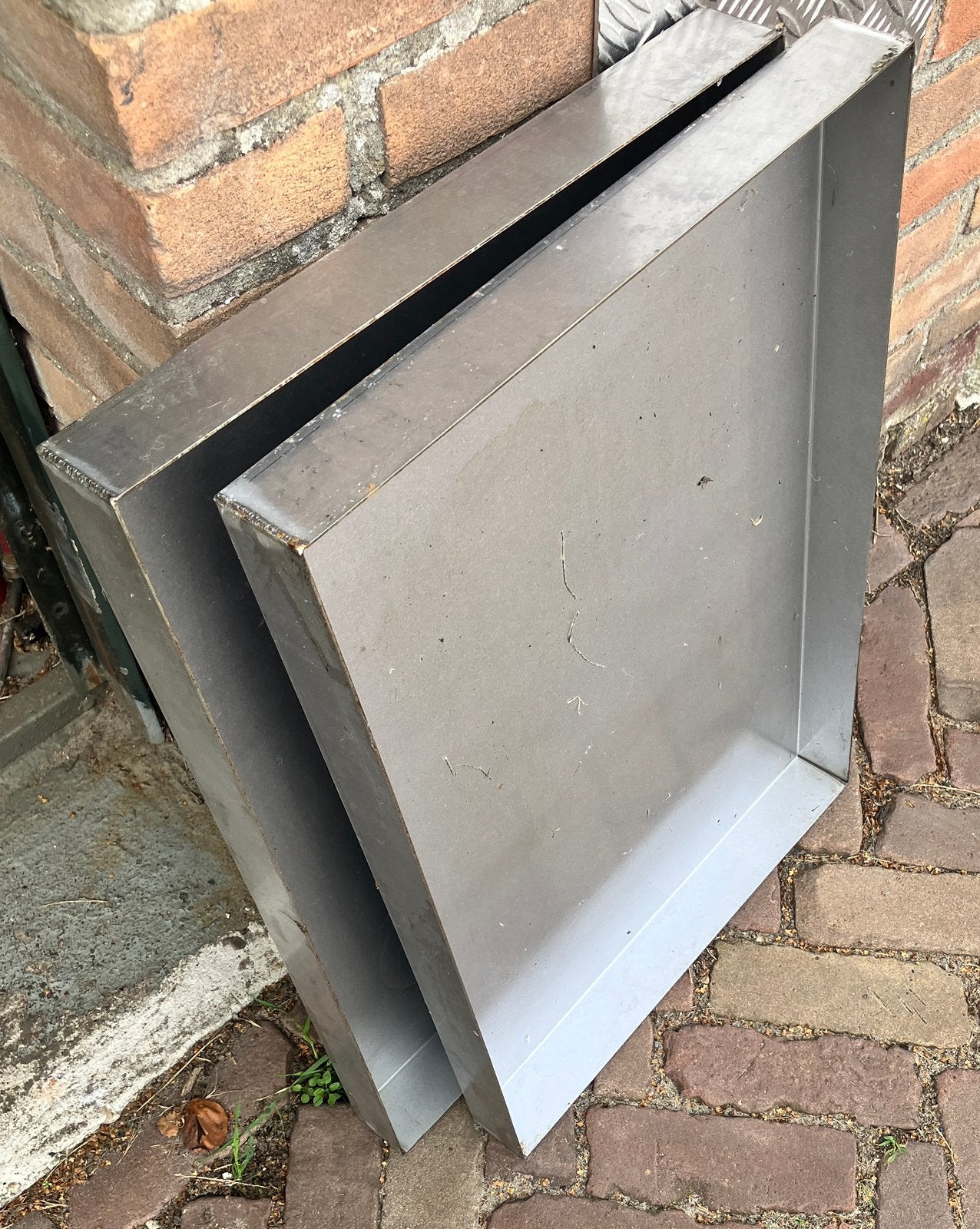 2x plaatstalen bak 60x40x5cm plaatdikte 1mm prijs p.st., Ophalen of Verzenden, Gebruikt, IJzer