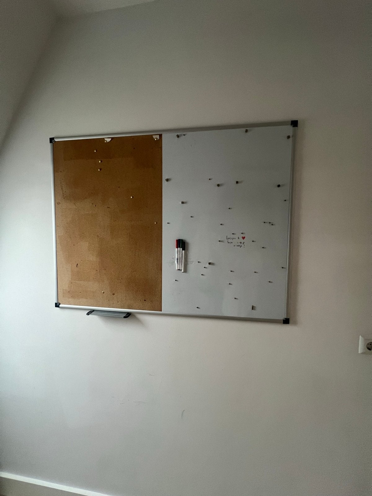 Mageneet en prikbord plus stiften gratis ophalen, Ophalen, Gebruikt, Whiteboard