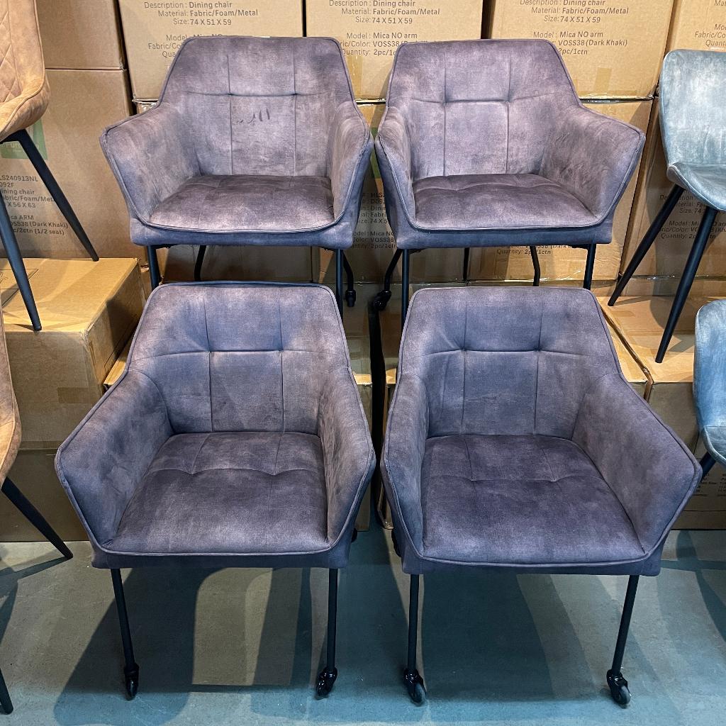 eetkamerstoelen op wiel 4  stuks 50% KORTING nu €75 p.st, Ophalen, Nieuw, Modern, Met wielen, Velvet stof, Design, Adore stof, Antraciet