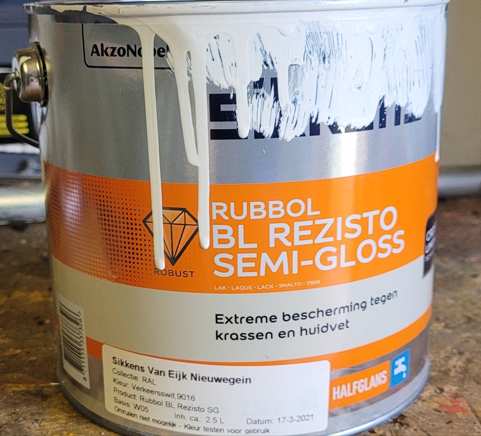 Sikkens BL Rezisto semi gloss 2.5 ltr RAL 9016 wit 60% vol!!, Doe-het-zelf en Verbouw, Verf, Beits en Lak, Wit, Nieuw, Ophalen of Verzenden