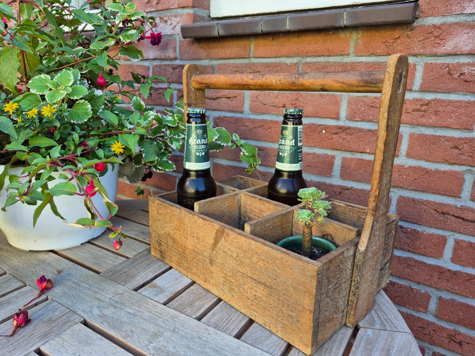 Vintage brocante rustieke houten vakkenbak flessenrek, Ophalen of Verzenden