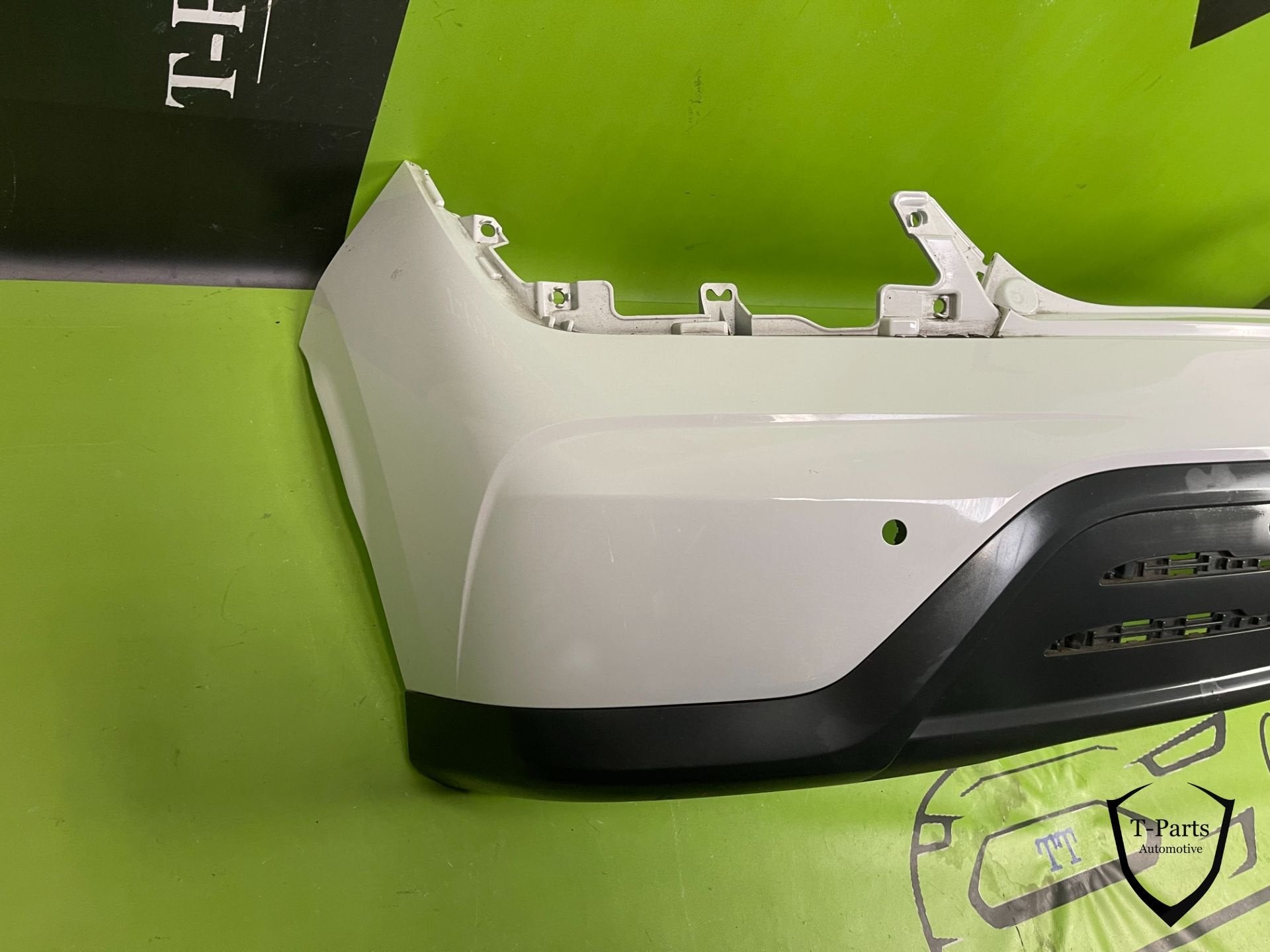 hyundai kona achterbumper PDC WIT bumper, Info@fabrikant.eu, Ophalen of Verzenden, Bumper, Hyundai