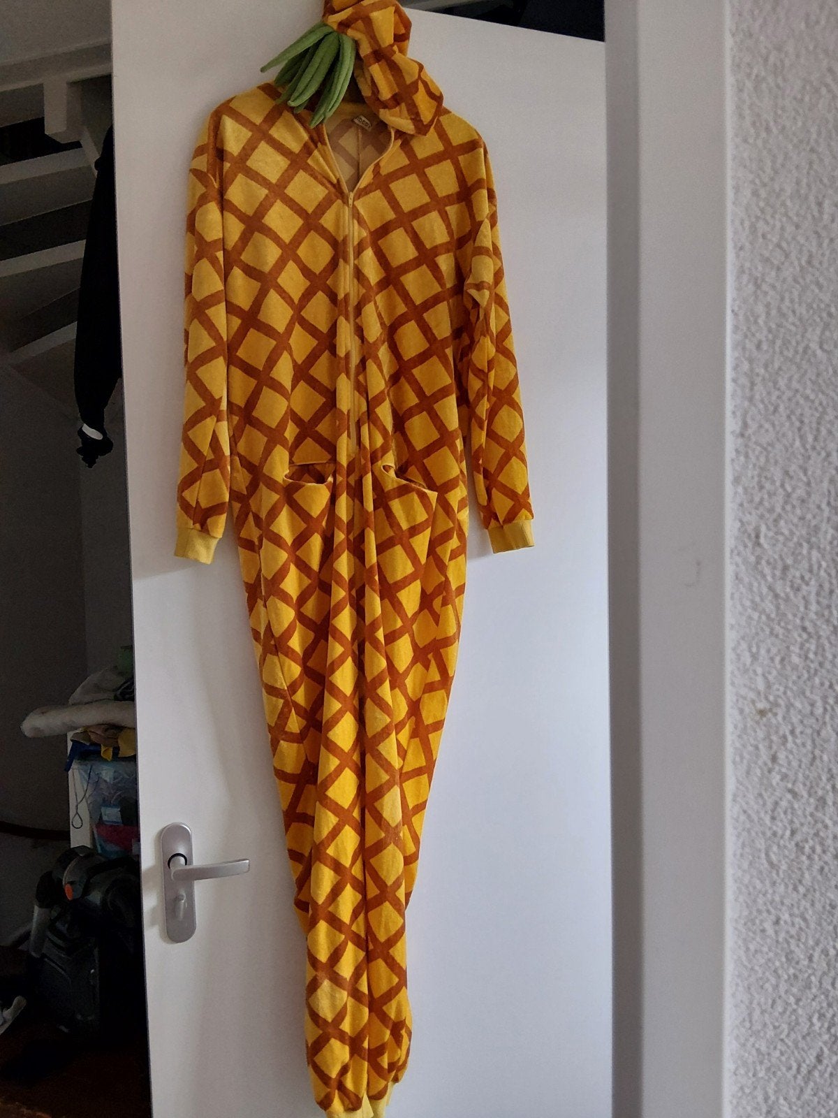 Ananas Onesie - Maat M (label XS/S), Maat 38/40 (M), Carnaval, H&M Divided, Ophalen of Verzenden