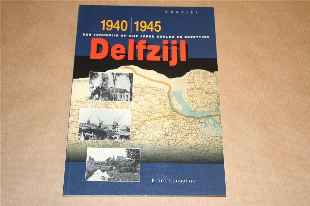 Delfzijl 1940-1945 - Een terugblik op vijf jaren oorlog en b, Boeken, Ophalen of Verzenden, Zo goed als nieuw