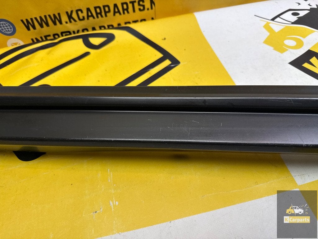 Dorpel VW VOLKSWAGEN GOLF 8 VIII R R20 RECHTS 5H0853860B, Auto-onderdelen, Gebruikt, Volkswagen, Volkswagen AG, Motorkap