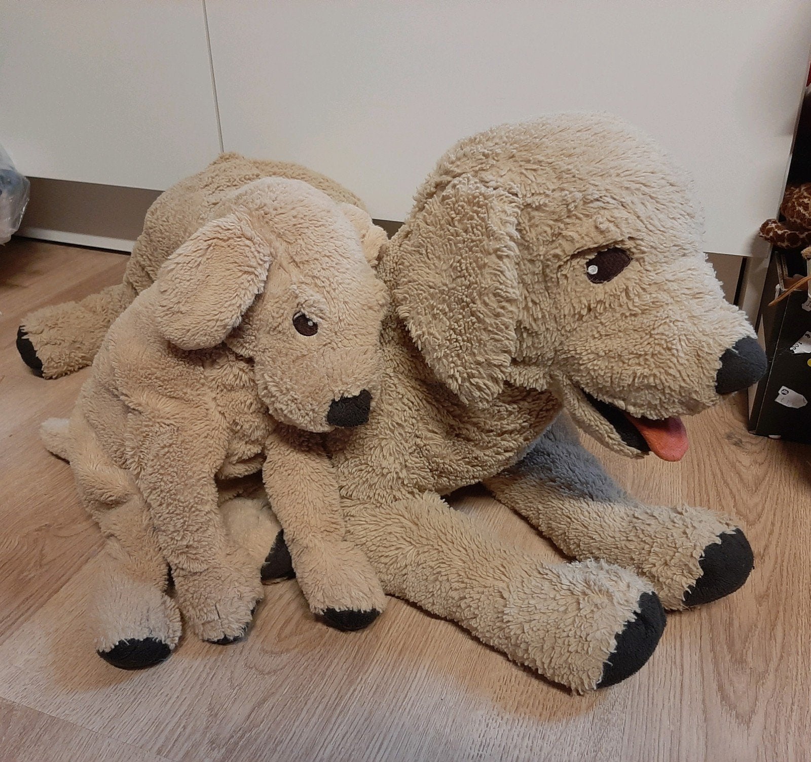 IKEA hond knuffel grote + kleinere versie, Ophalen of Verzenden