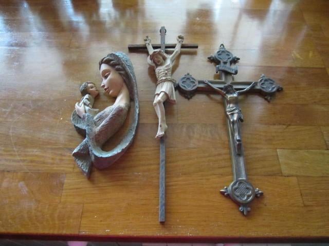 Jezus aan het kruis. Hout . Het laatste avondmaal, Ophalen, Zo goed als nieuw, Overige typen, Christendom | Katholiek