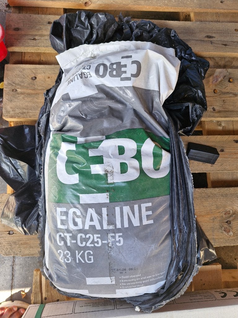 Egaline volle zak 23 kg, Doe-het-zelf en Verbouw, Vloerdelen en Plavuizen, Ophalen, Overige materialen, 50 tot 150 cm, Overige typen