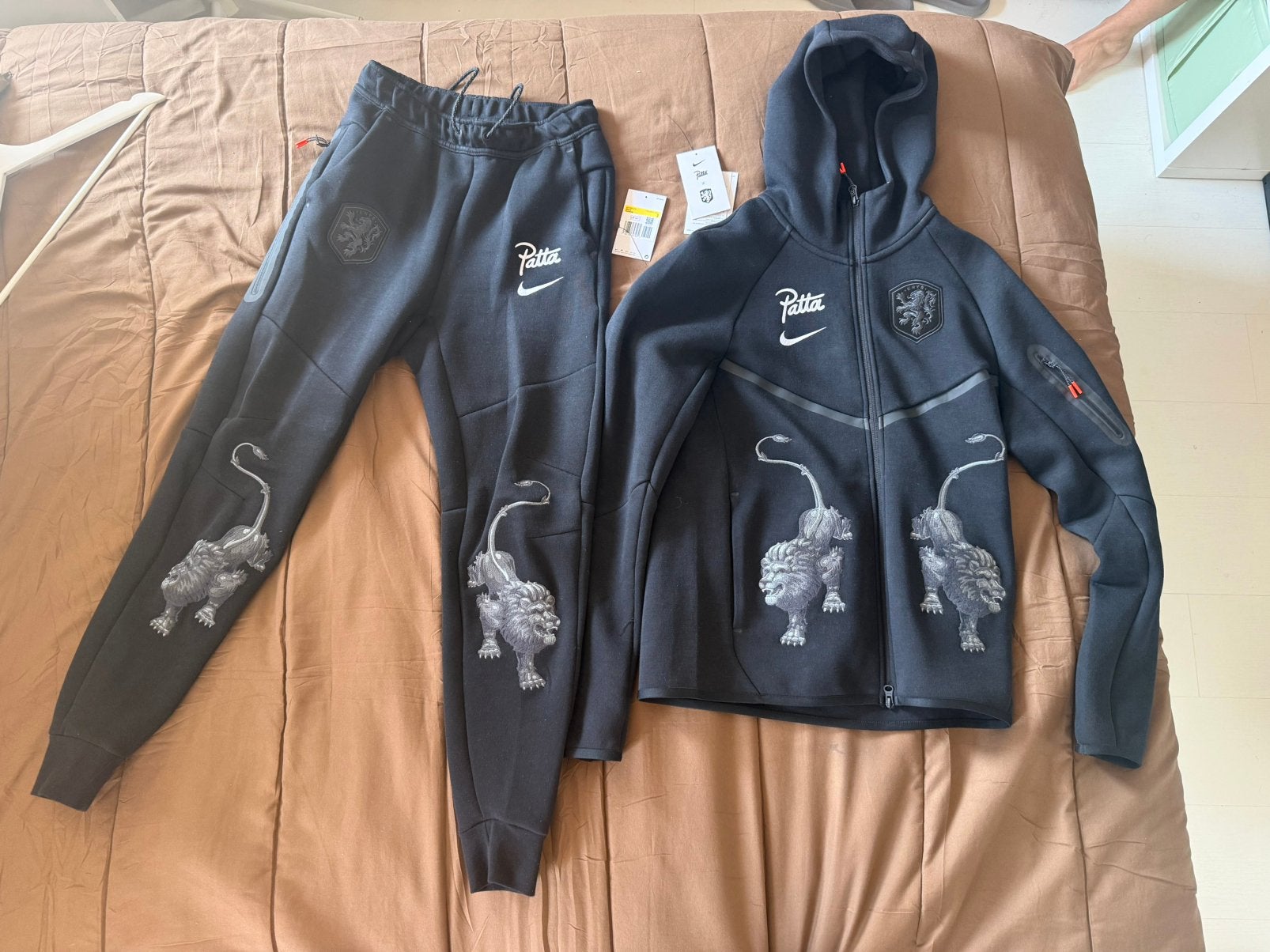 Nike tech fleece nederland x Patta maat s, Zwart, Ophalen of Verzenden, Zo goed als nieuw, Algemeen
