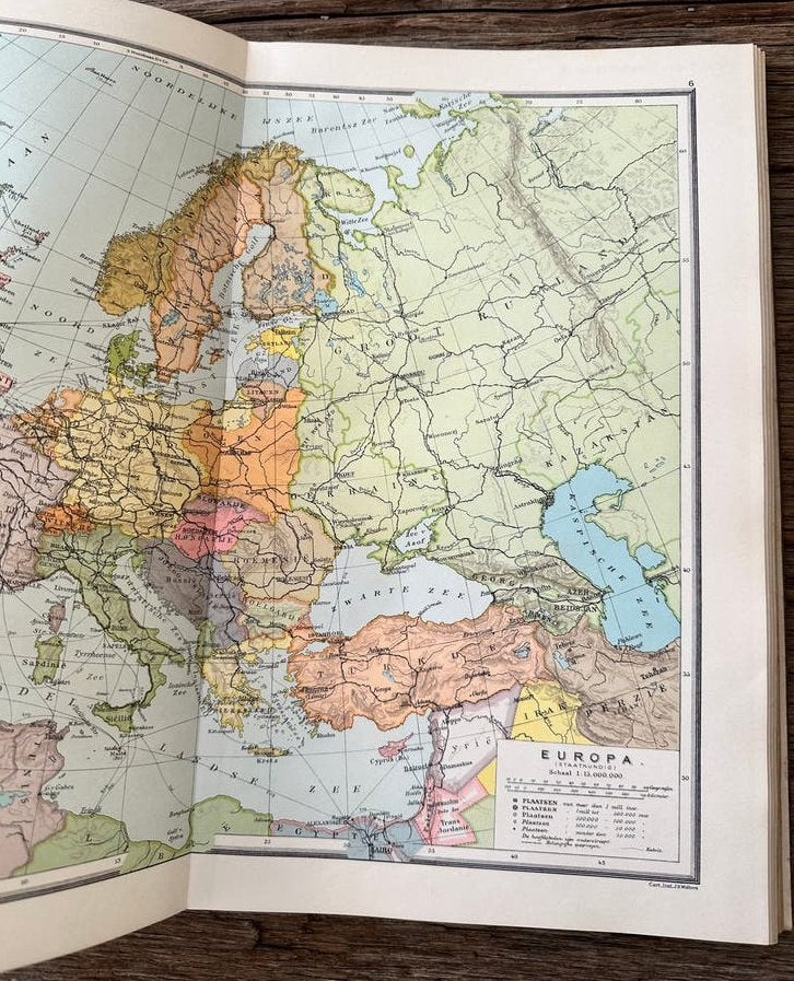 Bos-Niermeyer Schoolatlas Der Gehele Aarde 1940, Boeken, Gelezen, Bosatlas, Ophalen of Verzenden, 1800 tot 2000
