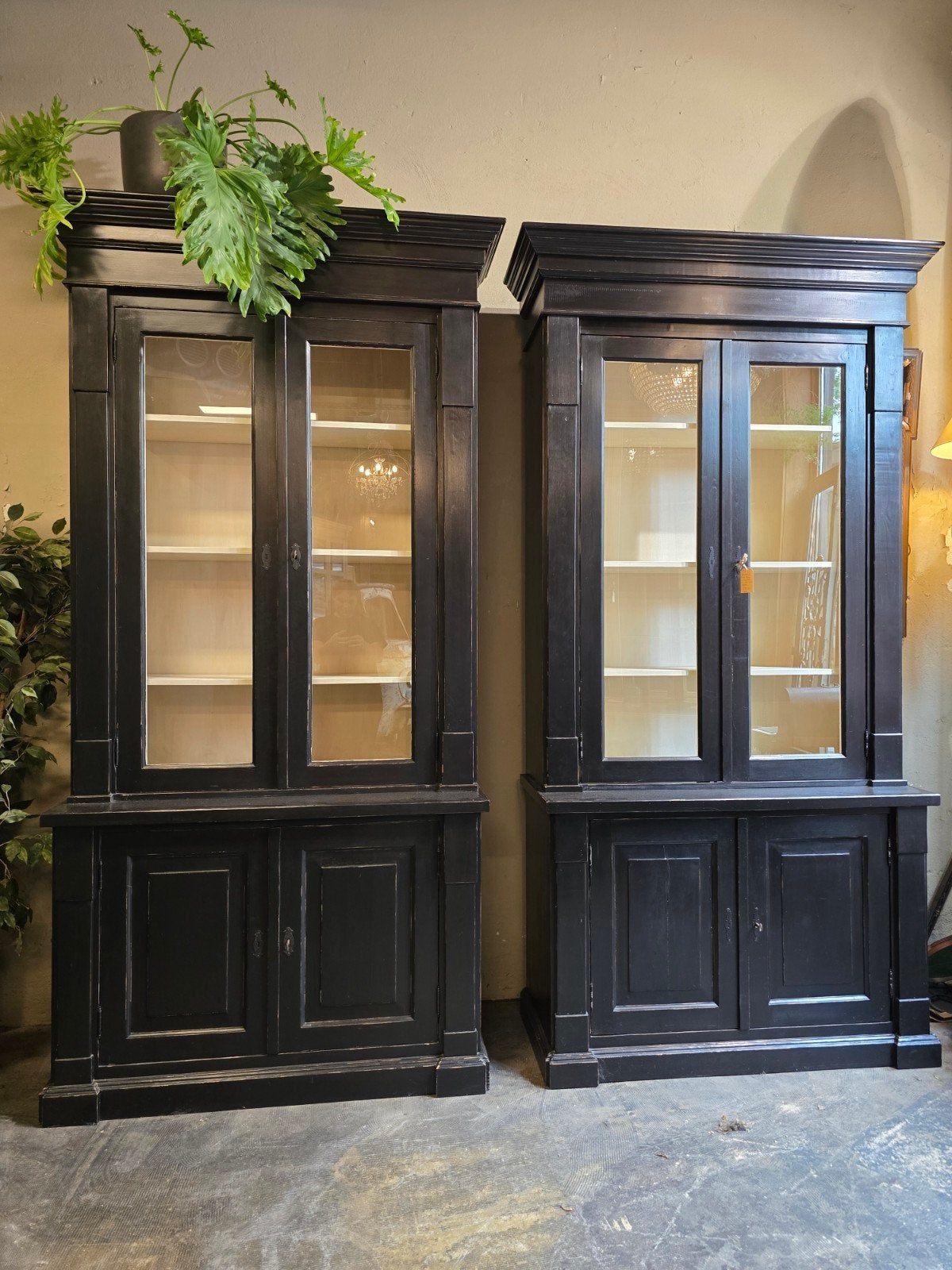 Set Chique Vitrinekasten | Boekenkasten | Buffetkasten zwart, 100 tot 150 cm, 200 cm of meer, Niet te achterhalen, Ophalen of Verzenden