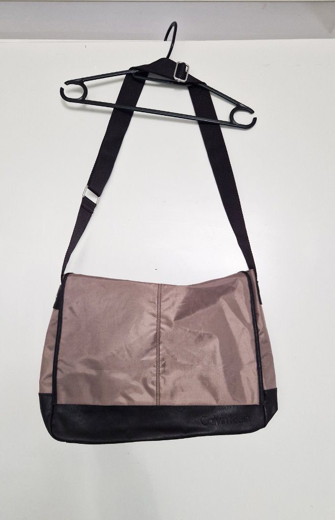 Zeer mooie Calvin Klein Schoudertas Nieuw, Ophalen of Verzenden, Nieuw, Zwart, Overige merken