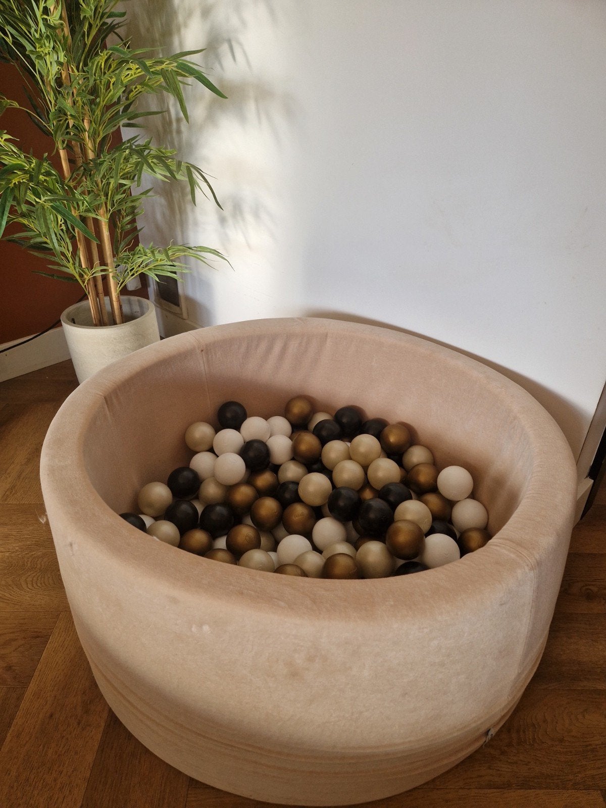 Ballenbak met ballen, Ophalen, Zo goed als nieuw, Jongen of Meisje