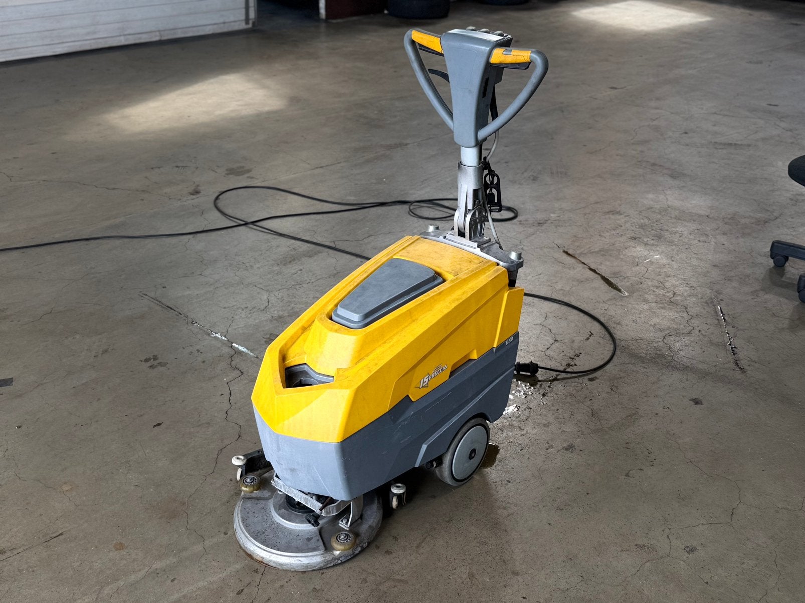 Schrobzuigmachine ghibli Freccia FR 15 E 38, Ophalen of Verzenden, Zo goed als nieuw