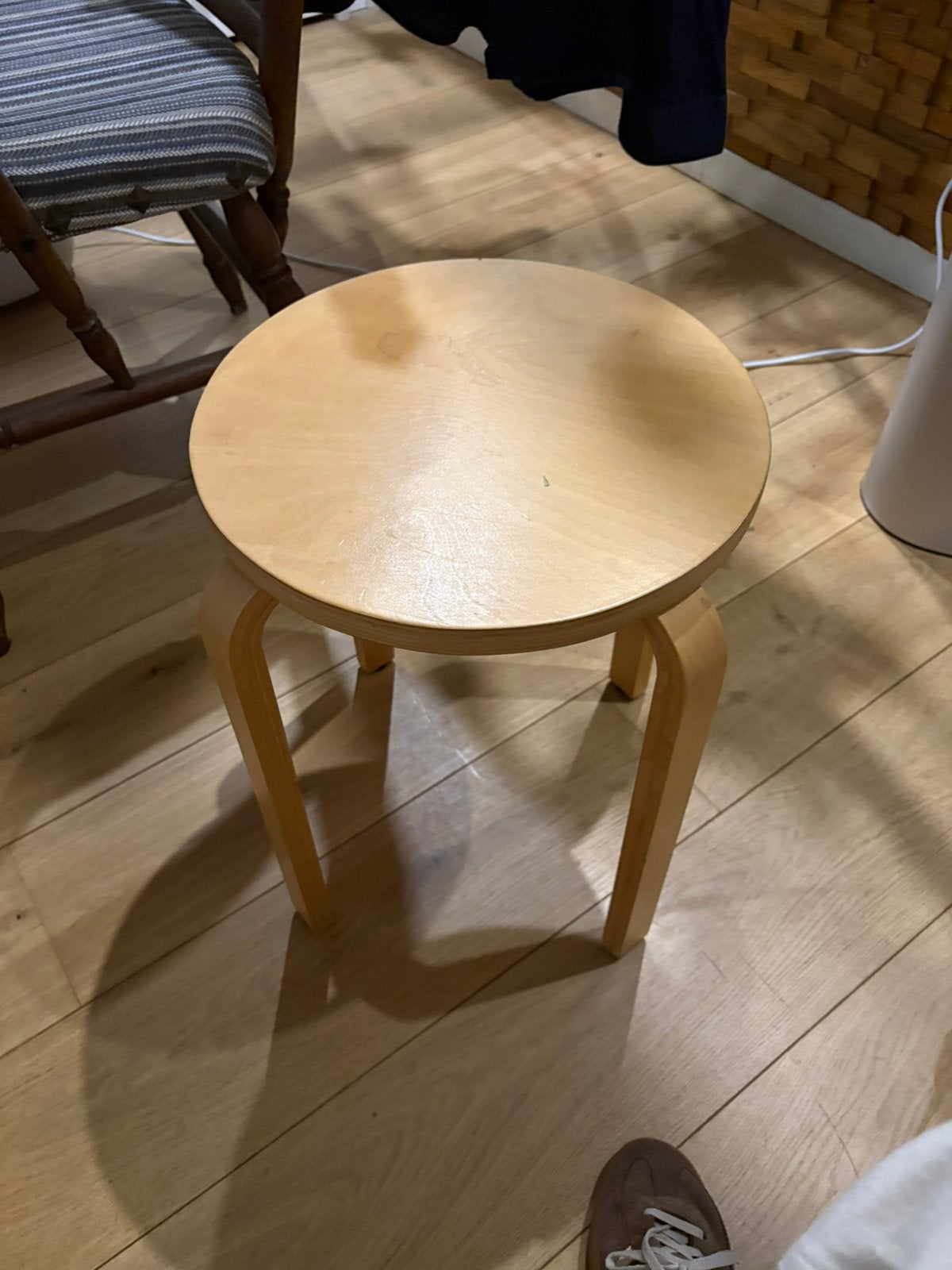 Kruk IKEA frosta - 4 poten - 2 stuks!, Ophalen, Gebruikt, Hout