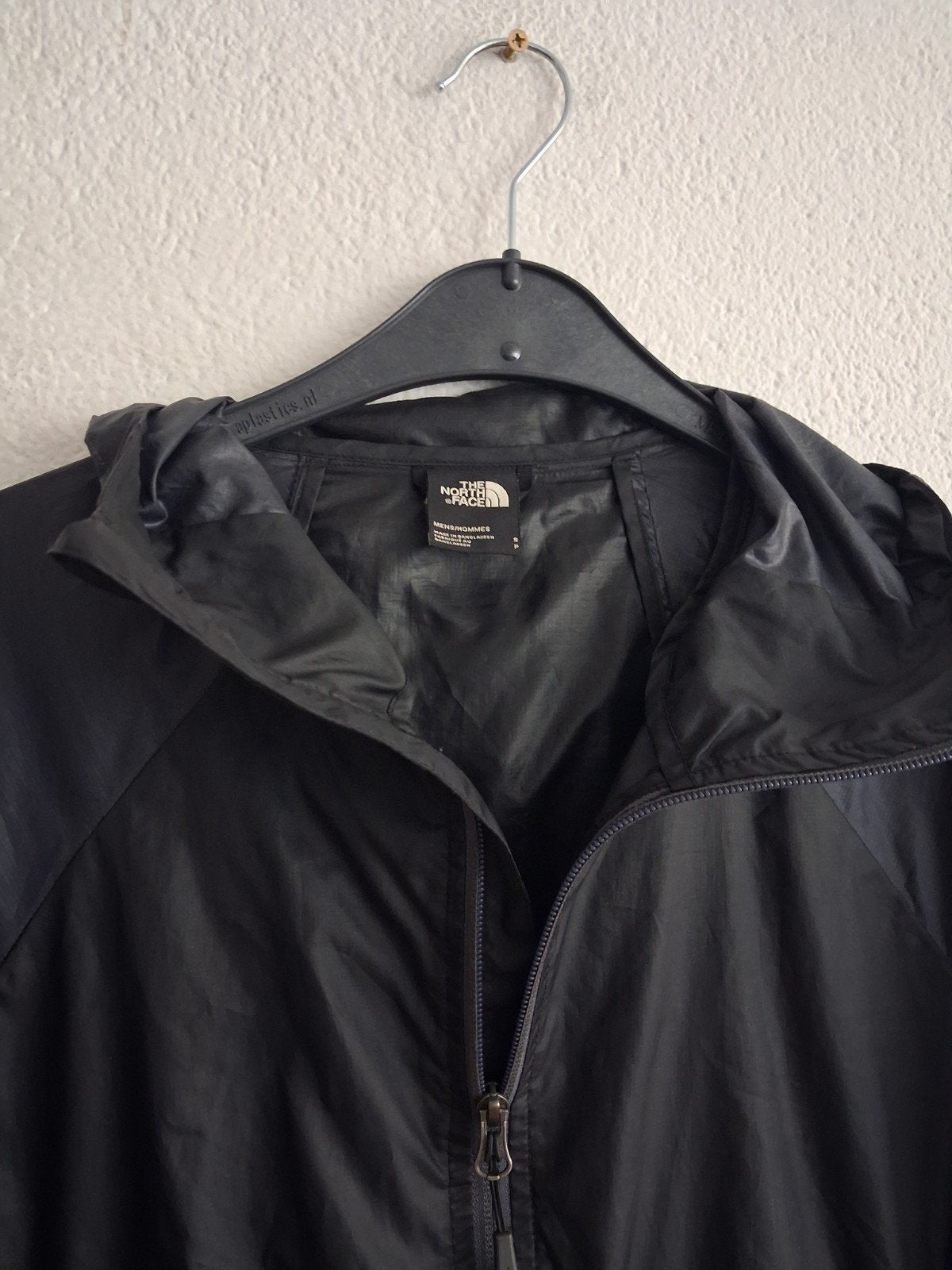 The North Face Zwarte Windbreaker Maat M, Maat 48/50 (M), Zwart, Ophalen of Verzenden, Zo goed als nieuw