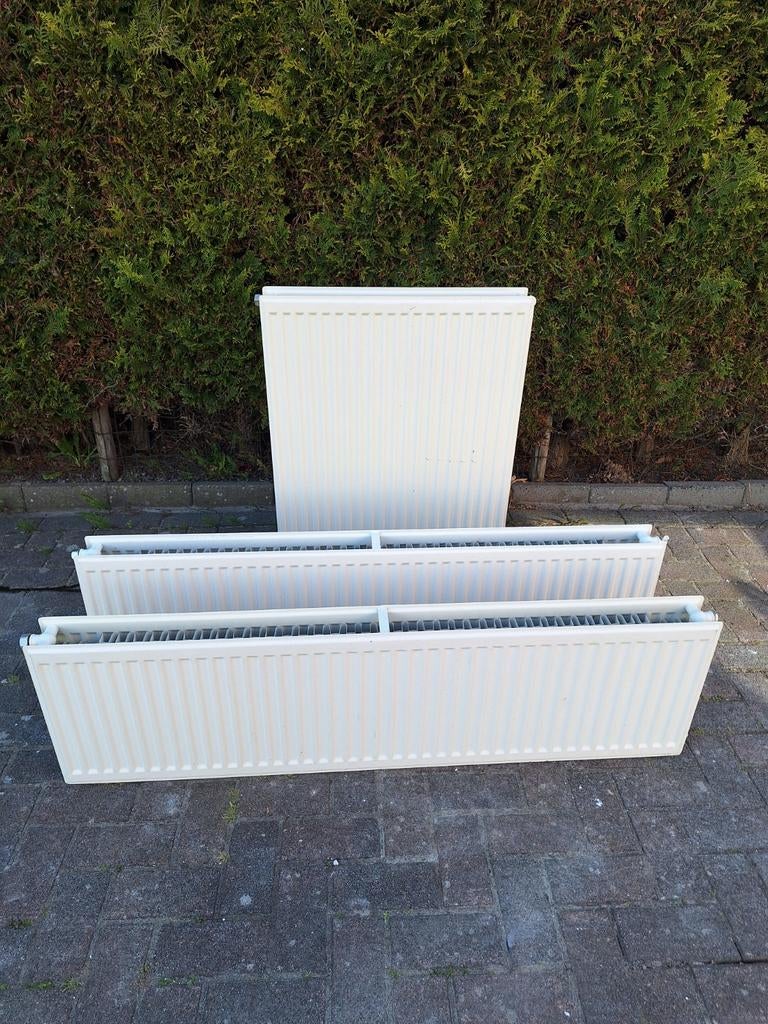 3 radiatoren, Doe-het-zelf en Verbouw, Verwarming en Radiatoren, Ophalen, 30 tot 80 cm, Gebruikt, Radiator