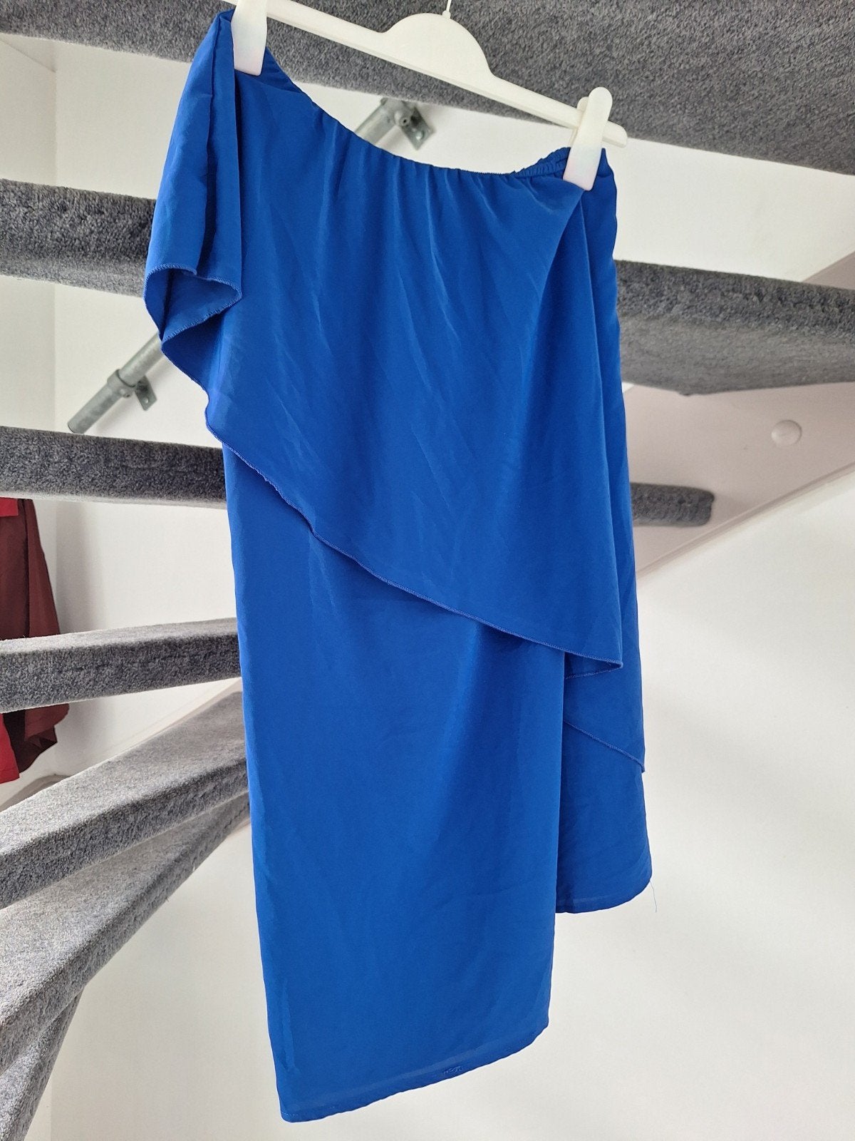 Kobaltblauwe off-shoulder jurk - Maat L, Kleding | Dames, Blauw, Maat 42/44 (L), Ophalen of Verzenden, Zo goed als nieuw