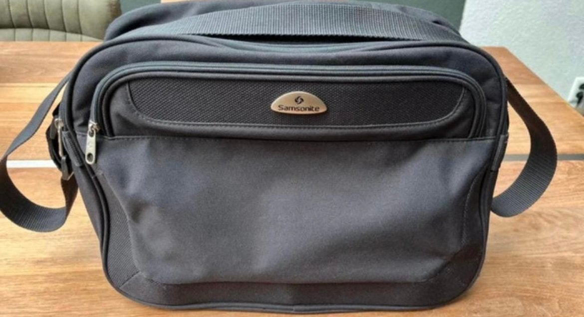 Samsonite shoulder bag voor laptop, Ophalen of Verzenden, 17 inch of meer, Gebruikt