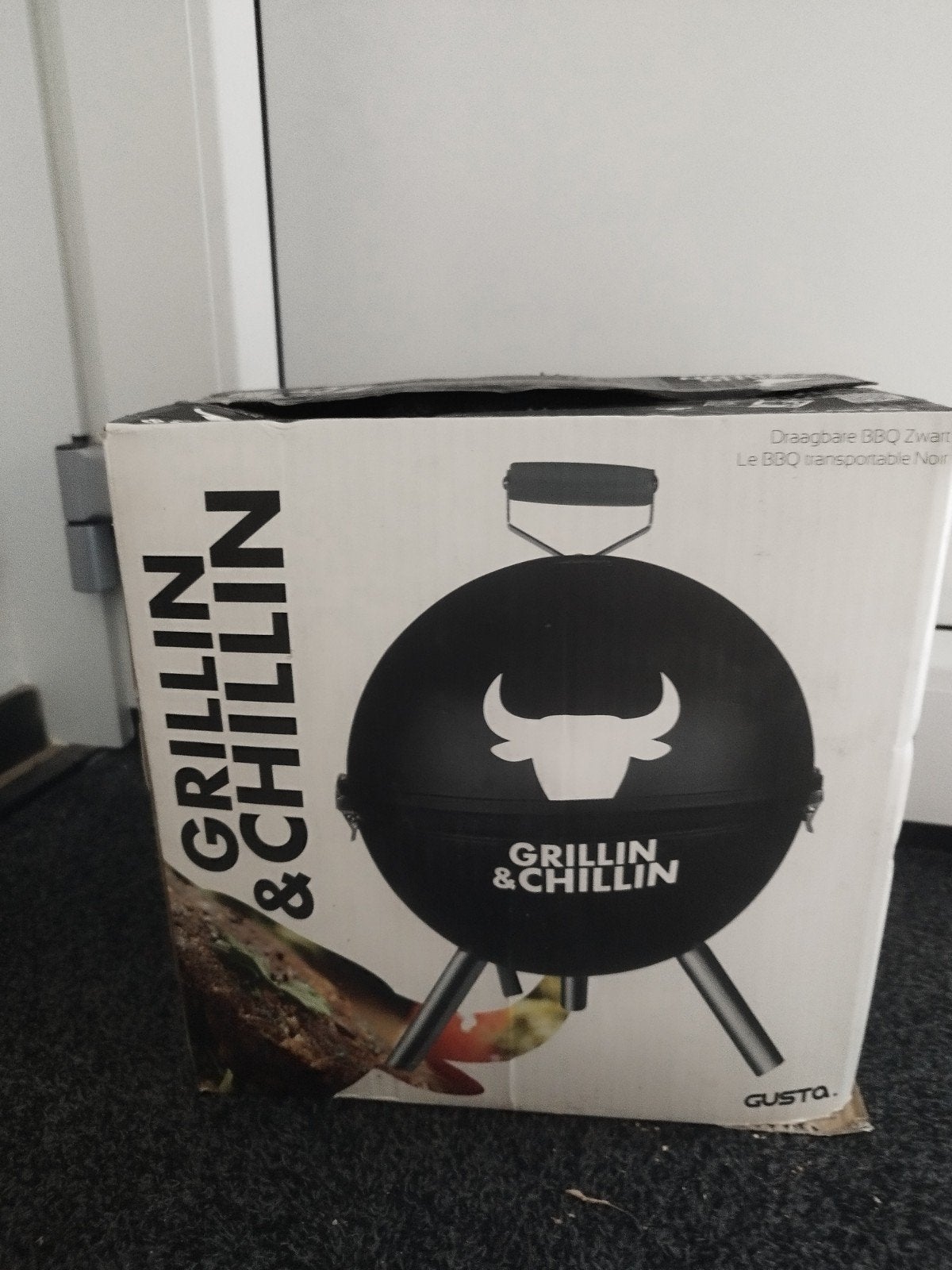 Nieuwe Gusto Draagbare Barbecue - Grillin & Chillin, Ophalen of Verzenden, Nieuw, Gusto