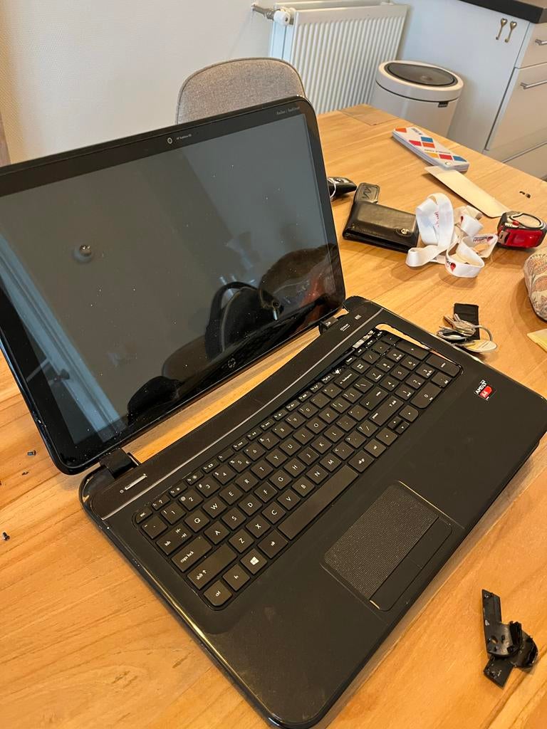 Oude laptop gratis - zonder harde schijf, Ophalen, Minder dan 4 GB, Niet werkend, Onbekend