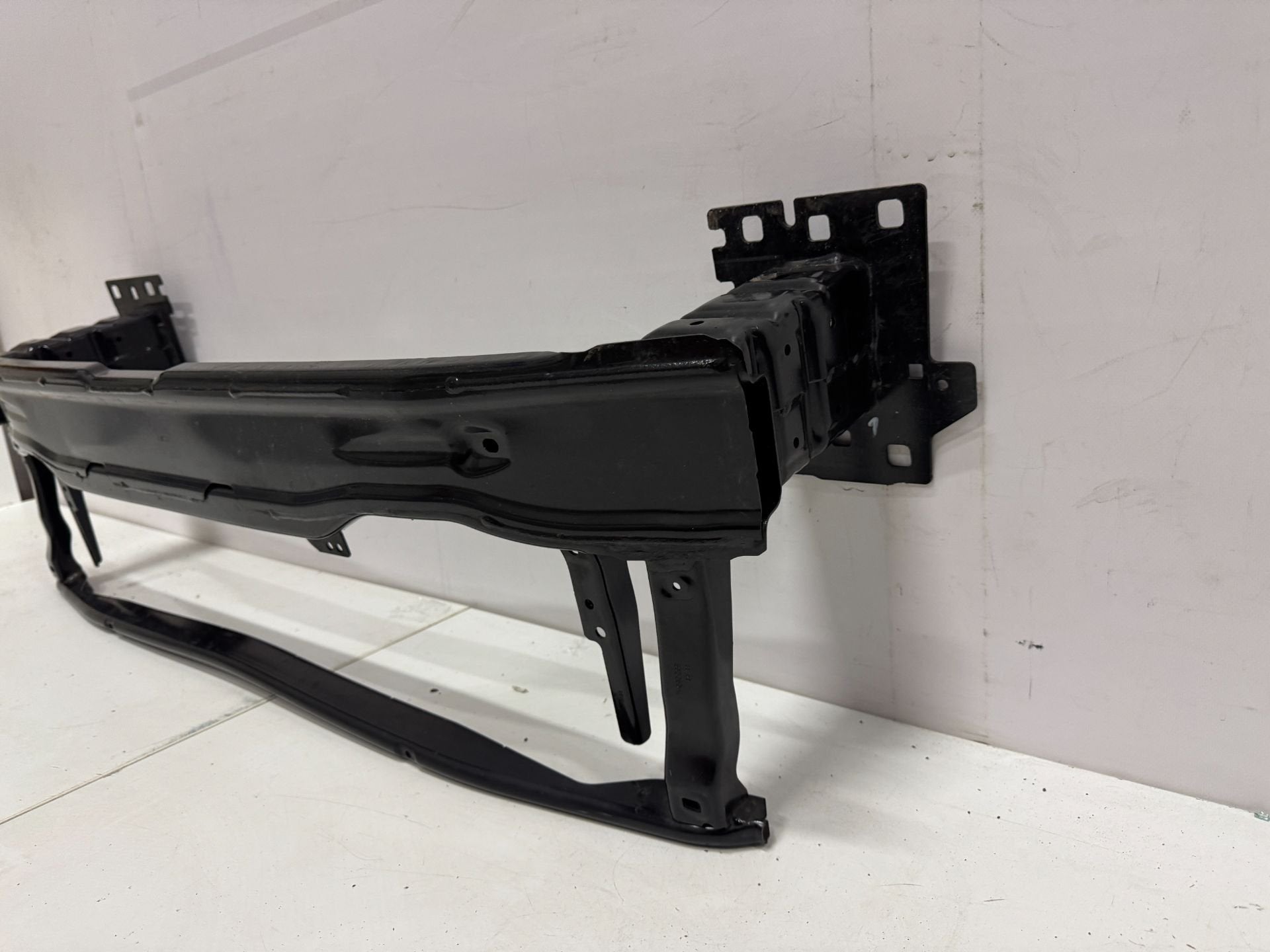 AUDI A3 8Y BUMPERBALK ABSORBER REINFORCEMENT BALK VOOR 2020-, Gebruikt, Voor, AUDI AG, Auto-Union-Strasse 1
85045  Ingolstadt, DE