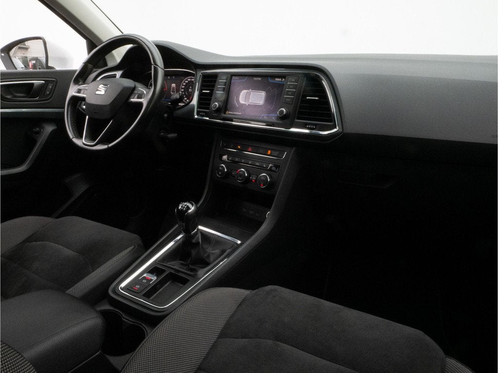 SEAT Ateca 1.0 EcoTSI Style Business Intense Trekhaak/ Panor, Voorwielaandrijving, Stof, Gebruikt, Met garantie (alle)
