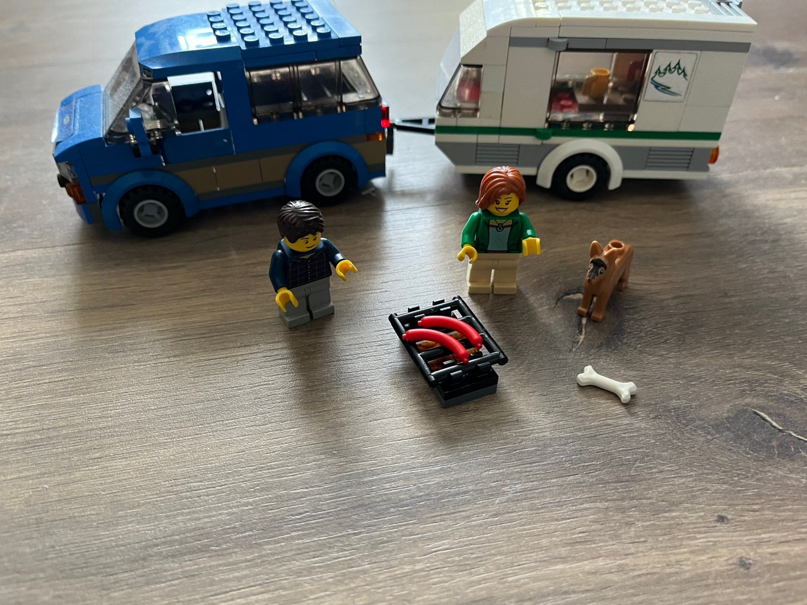 Lego auto met caravan 60117, Ophalen of Verzenden, Zo goed als nieuw